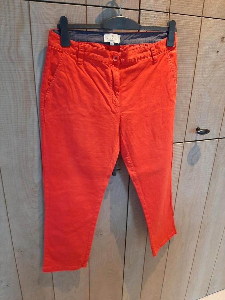 7/8ste beoek Essentiel Antwerp Mt 42, Kleding | Dames, Broeken en Pantalons, Gedragen, Maat 42/44 (L), Rood, Driekwart, Ophalen of Verzenden