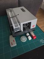 Leitz Pradovit Color 35mm Diaprojector + Scherm + Tafel, Ophalen, Zo goed als nieuw