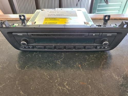 Radio CD Speler van een BMW 1-Serie, Auto-onderdelen, Elektronica en Kabels, BMW, Gebruikt, 3 maanden garantie