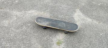 Oxelo skateboard beschikbaar voor biedingen