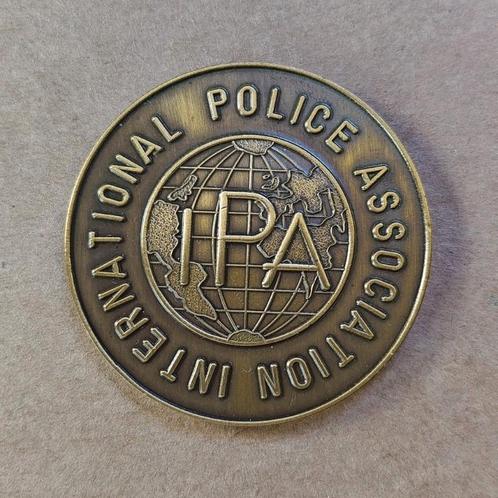 Insignes de l'Association internationale de police de l'IPA, Collections, Objets militaires | Général, Autres, Enlèvement ou Envoi