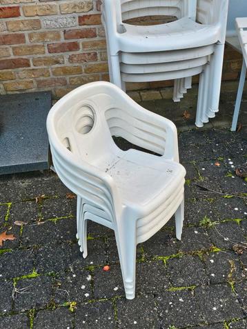 15 tuinstoelen voor 25 euro (afhaling Diest) beschikbaar voor biedingen