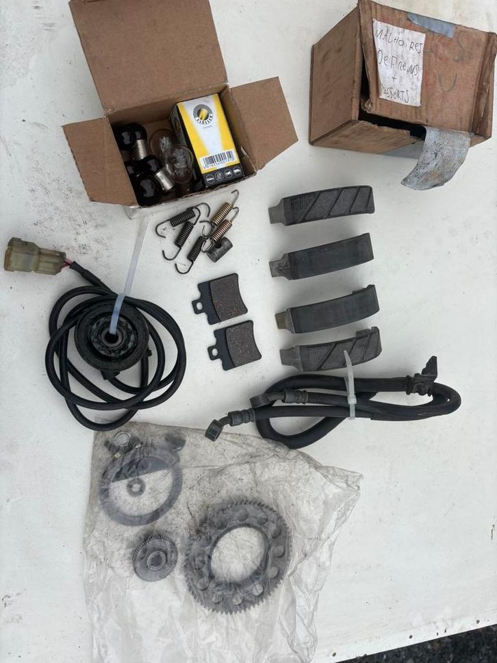 Piece mbk booster, Auto-onderdelen, Motor en Toebehoren, Ophalen of Verzenden