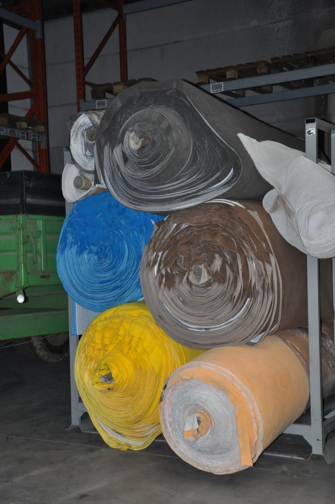 Stevig textiel om matrassen te overtrekken - zithoekje, Hobby en Vrije tijd, Stoffen en Lappen, Nieuw, Overige materialen, 120 cm of meer