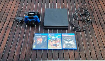 PlayStation 4 Slim 1TB met 2 controllers en spelletjes  beschikbaar voor biedingen