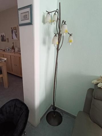 Vloerlamp te koop  beschikbaar voor biedingen