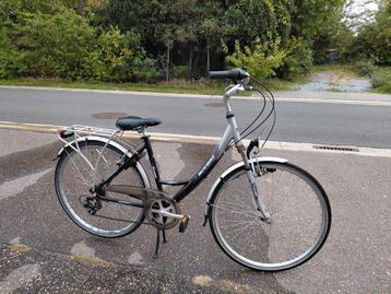 damesfiets  beschikbaar voor biedingen