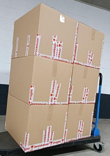 Lot halve pallet NIEUWE ordners beschikbaar voor biedingen