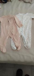 2 pyjamas pour bébé, Enfants & Bébés, Vêtements de bébé | Prématuré, Zeeman, Enlèvement ou Envoi, Comme neuf, Vêtements de nuit ou Sous-vêtements