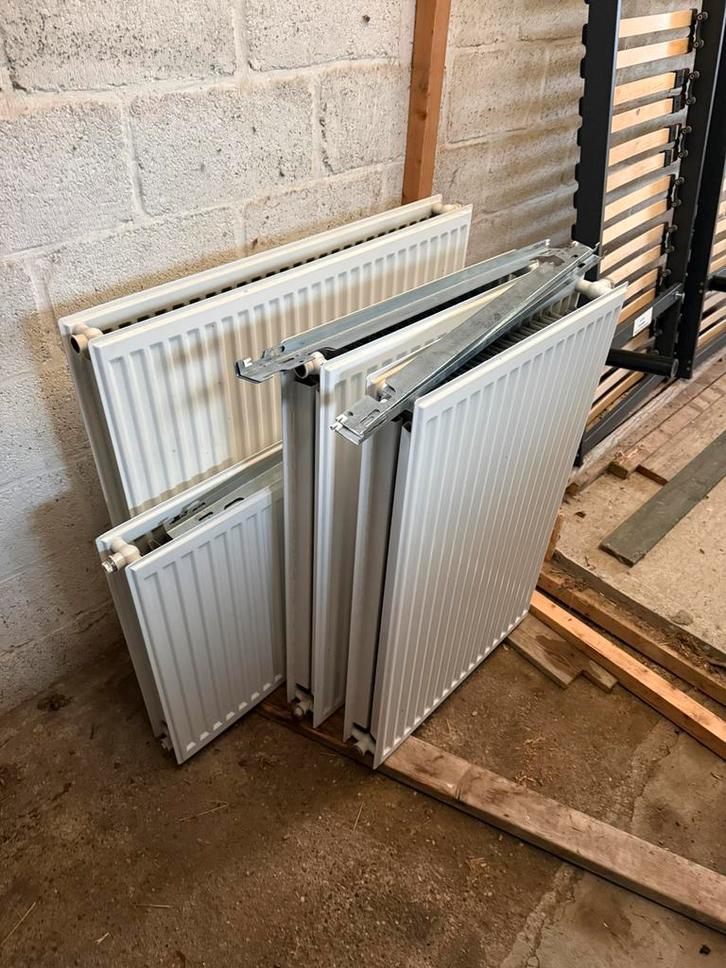 radiatoren, Doe-het-zelf en Bouw, Verwarming en Radiatoren, Zo goed als nieuw, Radiator, Ophalen