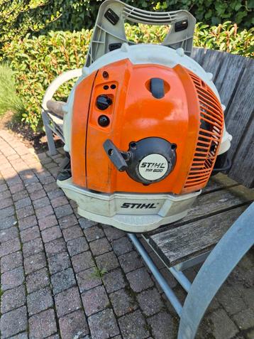 ✅ Souffleur à feuilles puissant STIHL BR 600, Stihl, Comme neuf, Enlèvement, Porté à dos