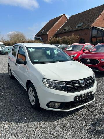 Dacia Sandero 1000 cc 54 kw airconditioning, Auto's, Voorwielaandrijving, Stof, Wit, Bedrijf