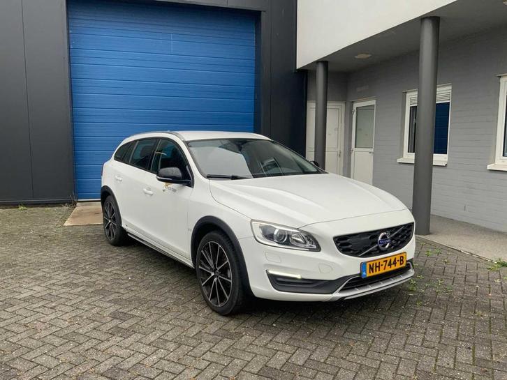 2017 Volvo V60 Cross Country Personenauto, Auto's, Volvo, Bedrijf, V60, Overige brandstoffen, Euro 6, Break, Handgeschakeld, Gebruikt