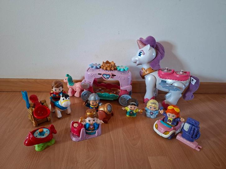 V tech ensemble de 6 tut tut copains, Enfants & Bébés, Jouets | Vtech, Enlèvement