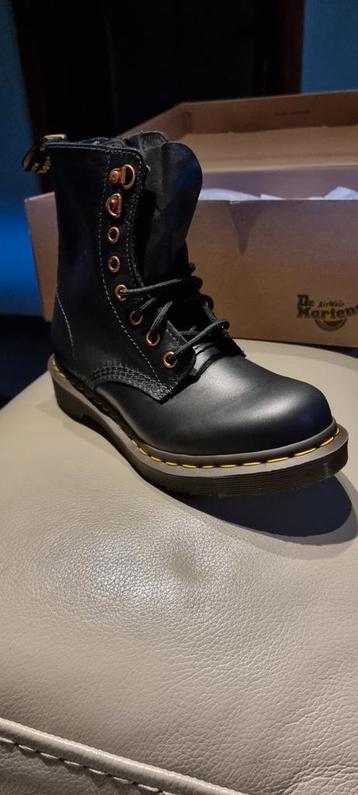 Dr Martens Taille 38 /150 €