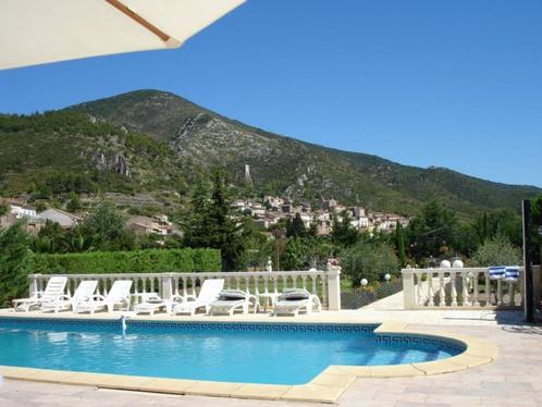 Te huur in Zuid-Frankrijk/Languedoc/ROQUEBRUN, Vakantie, Vakantiehuizen | Frankrijk, Languedoc-Roussillon, Landhuis of Villa, Dorp