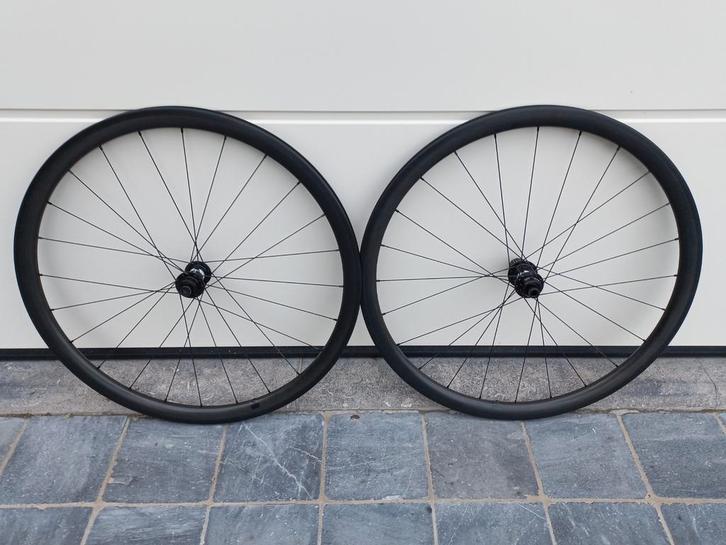 Carbon wielen voor schijfremmen, Fietsen en Brommers, Fietsonderdelen, Zo goed als nieuw, Racefiets, Wiel, Ophalen of Verzenden