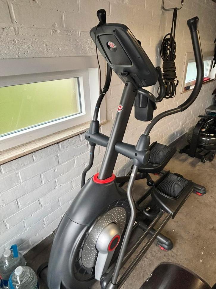 Crosstrainer Schwin 570, Sport en Fitness, Fitnessapparatuur, Zo goed als nieuw, Crosstrainer, Ophalen