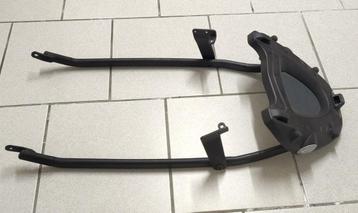 Topkoffer montagebeugels Triumph met Givi Monokey M5 plaat beschikbaar voor biedingen