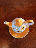 2 thee potten met tas en schoteltje, Enlèvement