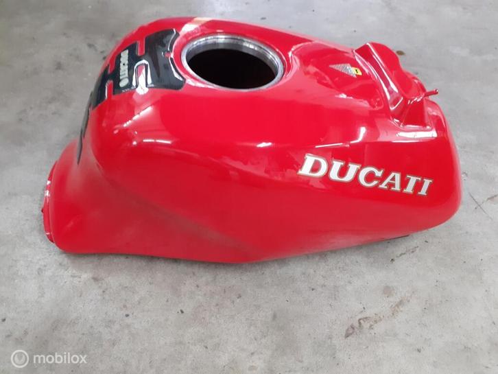 Benzinetank tank zeer netjes SS Supersport Superlight, Motoren, Onderdelen | Ducati, Gebruikt, Ophalen of Verzenden