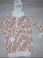 Lot de pull et jupe, Enlèvement