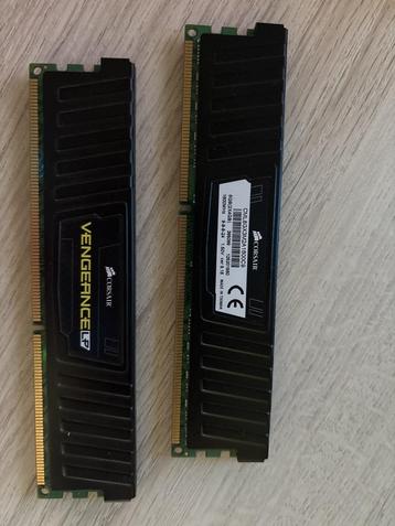 Corsair Vengeance 4GB DDR 3 x2 beschikbaar voor biedingen