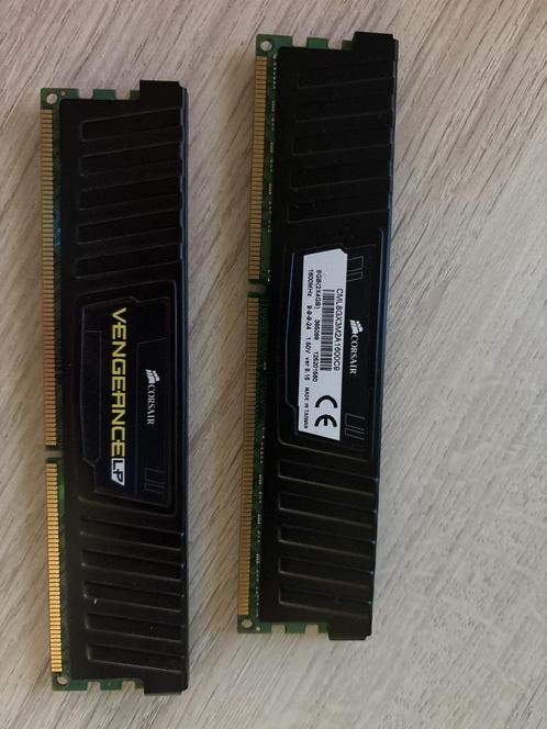 Corsair Vengeance 4GB DDR 3 x2, Computers en Software, RAM geheugen, Zo goed als nieuw, Desktop, 4 GB, DDR3, Ophalen