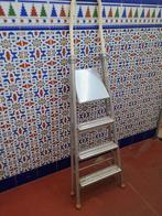 ALUMINIUM LADDER 4 TREDEN SOLIDE KWALITEIT, Doe-het-zelf en Bouw, Ladders en Trappen, Ophalen, Zo goed als nieuw, Ladder, Opvouwbaar of Inschuifbaar