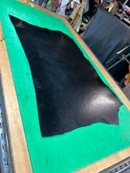 Zwarte kleur tuigleer 3 mm dikte half soepel, Hobby en Vrije tijd, Stoffen en Lappen, Ophalen of Verzenden, Zo goed als nieuw