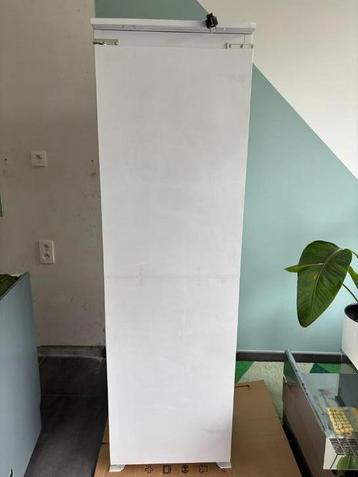 Whirlpool inbouwfrigo 178 cm beschikbaar voor biedingen