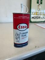 Esso lighter fluid blikje 1963, Verzamelen, Merken en Reclamevoorwerpen, Ophalen of Verzenden, Gebruikt, Verpakking