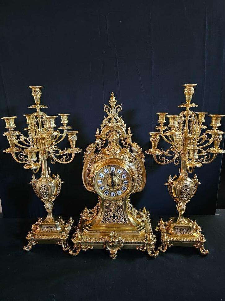 (34) Antieke Franse bronzen klok Regency-stijl + kandelaars, Antiek en Kunst, Antiek | Klokken, Ophalen of Verzenden