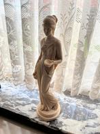 A. Santini beeld vrouw met schaal, Antiek en Kunst, Ophalen