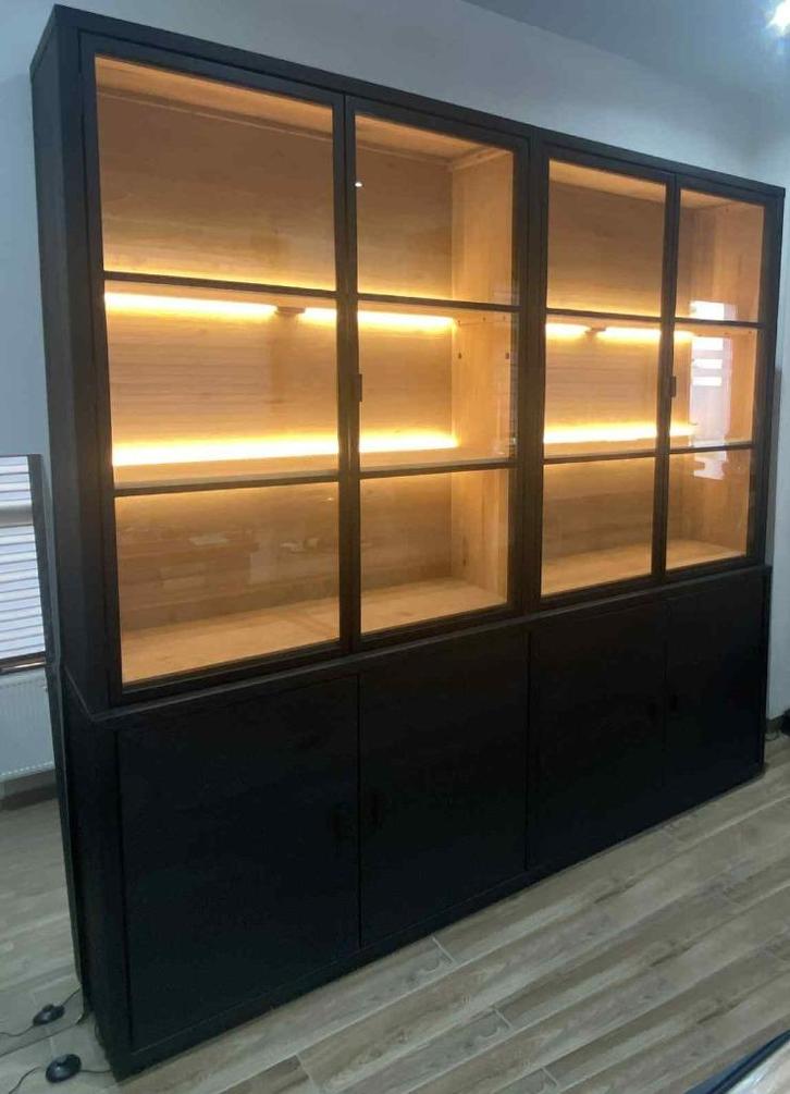 Dressoir + raam, Huis en Inrichting, Kasten | Dressoirs, Zo goed als nieuw, 200 cm of meer, 50 tot 75 cm, Ophalen