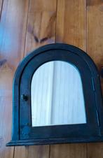 Een oud spiegel kastje., Huis en Inrichting, Ophalen