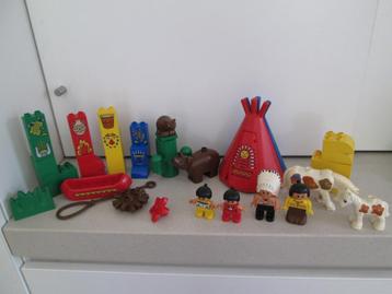 Duplo; indianendorp met tent, 4 indianen, beren beschikbaar voor biedingen