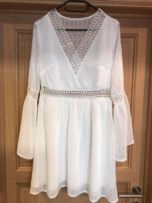 Robe taille M, Vêtements | Femmes, Robes, Neuf, Taille 38/40 (M), Blanc, Enlèvement ou Envoi