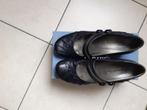 Geklede schoenen TAMARIS, Kleding | Dames, Schoenen, Ophalen of Verzenden, Schoenen met lage hakken, Zo goed als nieuw, Zwart