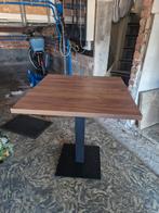 Bistro tafel, Ophalen