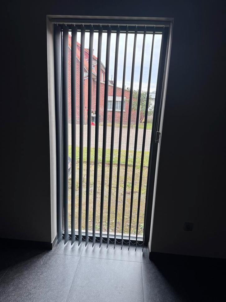 Donkere lamellen, Huis en Inrichting, Stoffering | Gordijnen en Lamellen, Zo goed als nieuw, 200 cm of meer, 50 tot 100 cm, Ophalen