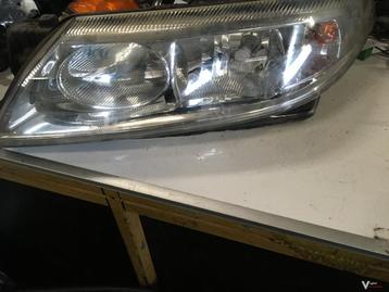 Renault Laguna 2001 Koplamp Linksvoor beschikbaar voor biedingen