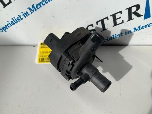 Extra waterpomp van een Mercedes E-Klasse, Auto-onderdelen, Airco en Verwarming, Mercedes-Benz, Gebruikt, 3 maanden garantie, Ophalen of Verzenden