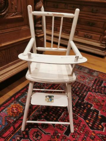 Antieke poppen stoel  beschikbaar voor biedingen