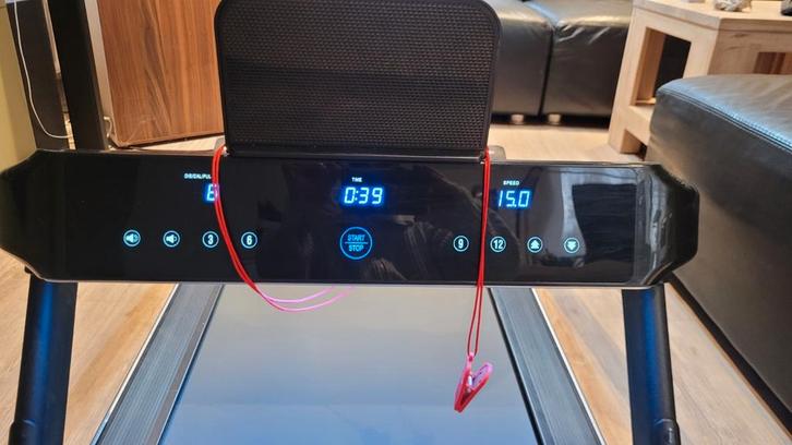 BH FITNESS

Loopband - Helsinki - opvouwbare -, Sport en Fitness, Loopsport en Atletiek, Gebruikt, Ophalen