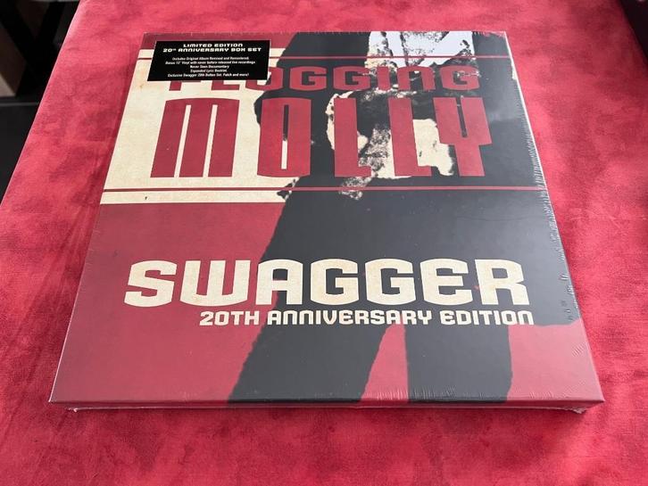 Flogging  Molly - Swagger (20th Anniversary Edition) (+DVD), Cd's en Dvd's, Vinyl | Rock, Nieuw in verpakking, Ophalen