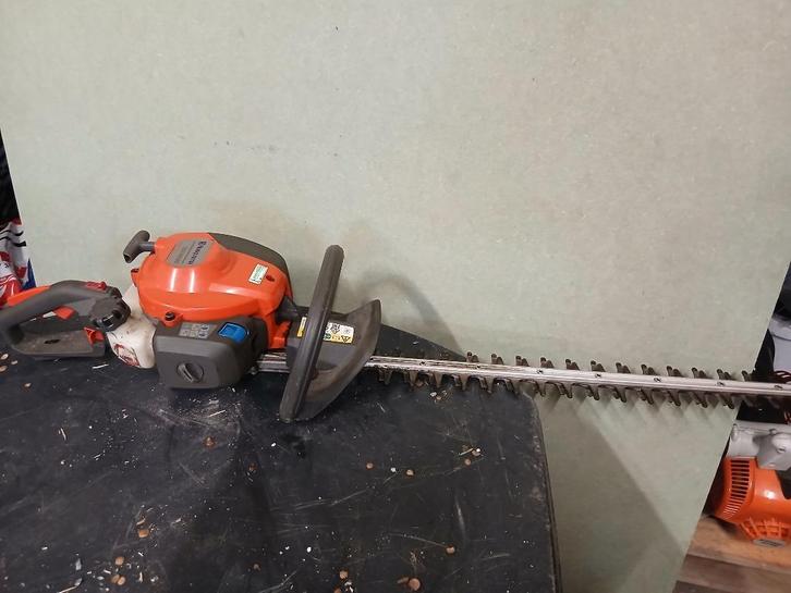 Heggenschaar husqvarna, Tuin en Terras, Heggenscharen, Zo goed als nieuw, Benzine, Ophalen of Verzenden