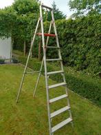 Hoge trapladder met 7 treden + platform (herstelling nodig), Doe-het-zelf en Bouw, Ladders en Trappen, Ophalen, Gebruikt, Ladder