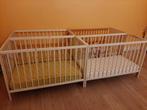 lit pour bébé avec matelas, edredon et draps, Enlèvement, Utilisé, Garçon ou Fille