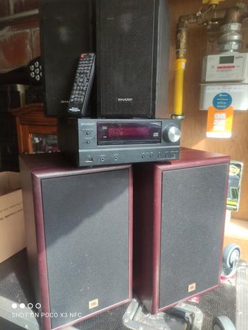 Versterker sharp tuner/cd. Boxen jbl nieuwstaat beschikbaar voor biedingen